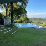 Sleeps 12 With Pool And Parking * Barcelos