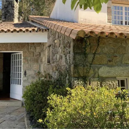 Cottage - Sleeps 12 - Pool - Parking Semesterbostad Barcelos