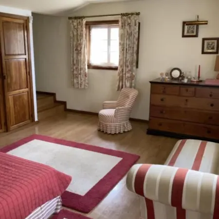 Semesterbostad Cottage - Sleeps 12 - Pool - Parking *