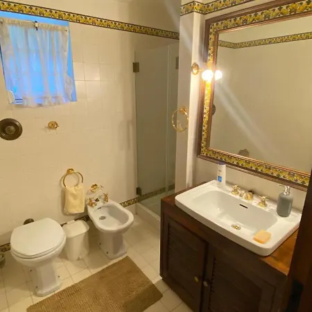 Dom wakacyjny Sleeps 12 With Pool And Parking Barcelos