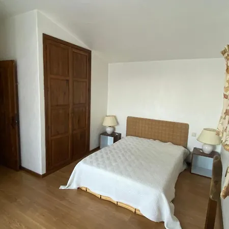 Sleeps 12 With Pool And Parking 別荘