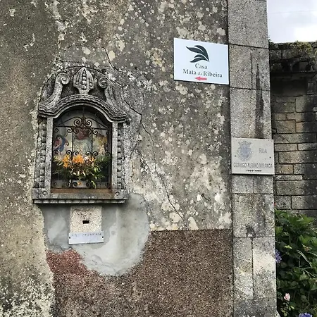 Cottage - Sleeps 12 - Pool - Parking *