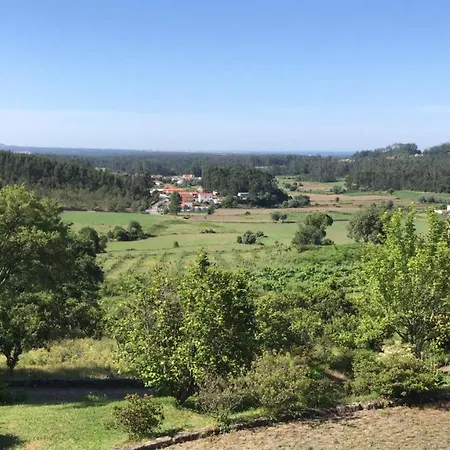 Cottage - Sleeps 12 - Pool - Parking