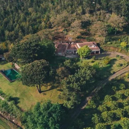 Hébergement de vacances Cottage - Sleeps 12 - Pool - Parking Barcelos