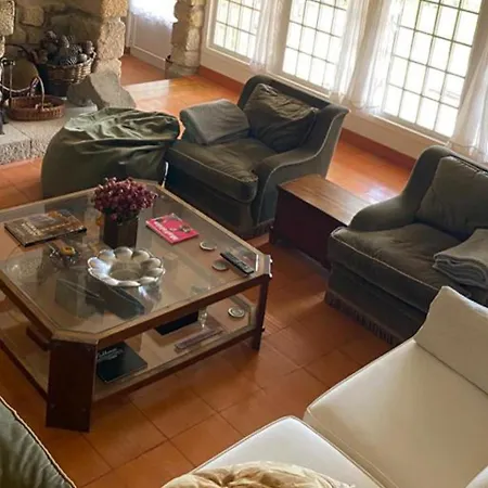 Cottage - Sleeps 12 - Pool - Parking Semesterbostad Barcelos