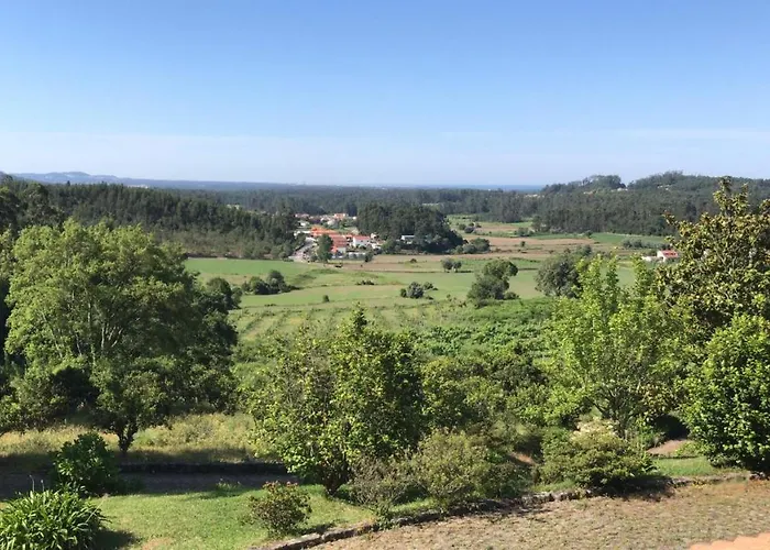 Sleeps 12 With Pool And Parking