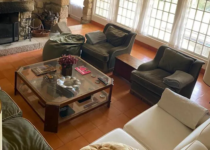 Sleeps 12 With Pool And Parking Casa de Férias Barcelos