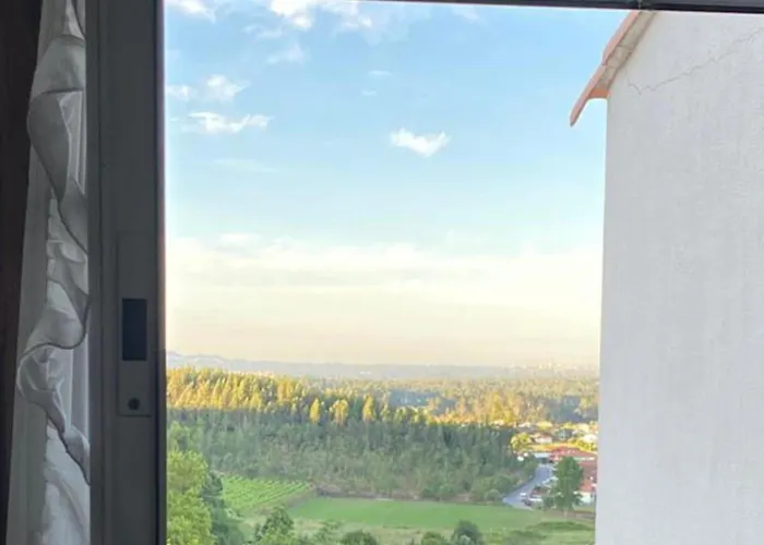 Casa de Férias Sleeps 12 With Pool And Parking Barcelos